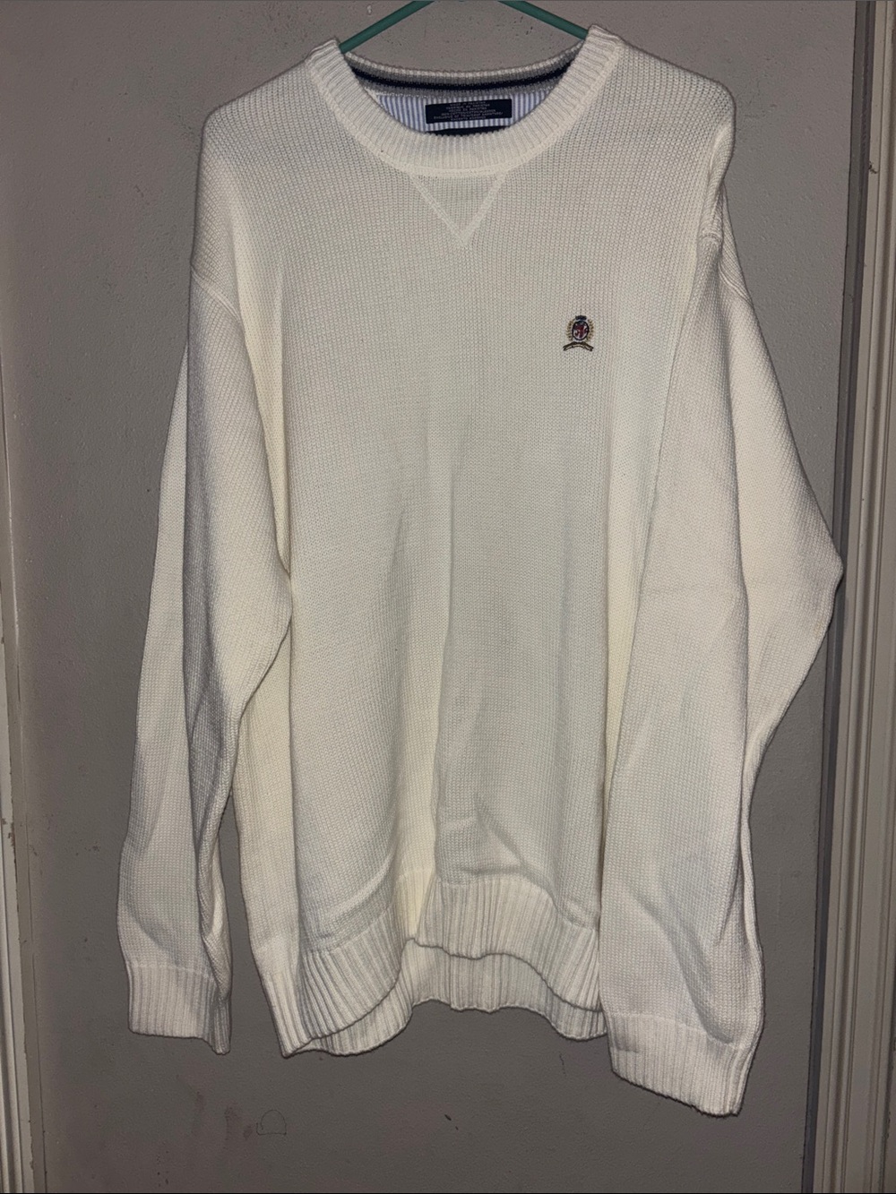 Vintage Tommy Hilfiger Cream Crewneck Knit Sweater with Chest Emblem
